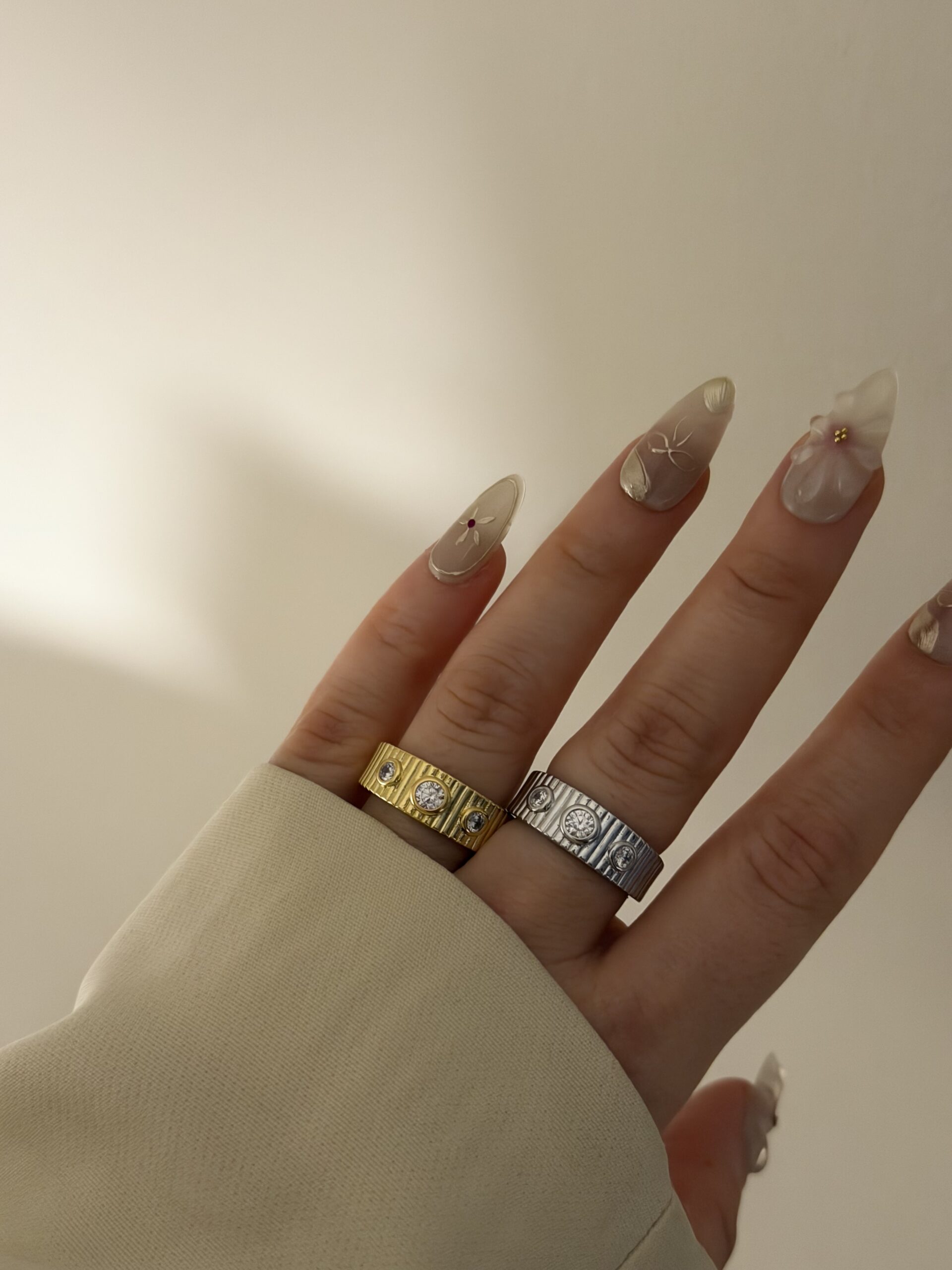 YK00071 I SILVER